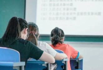 中国教师，正在批量减少