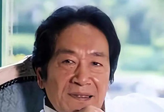 80岁王奎荣带病拍戏养家，小37岁娇妻貌美如花