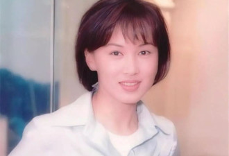 64岁陈秀雯:被前夫骗千万身家，如今沦落街头摆摊