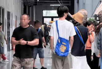 张亮一家逛集市，19岁天天192大高个就是太瘦了