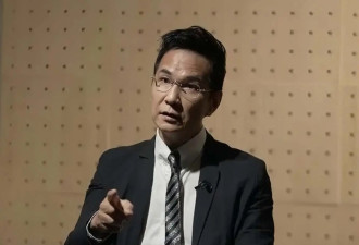 突发！香港知名演员自曝靠喝尿治疗抑郁症，婚后和妻子坚持丁克
