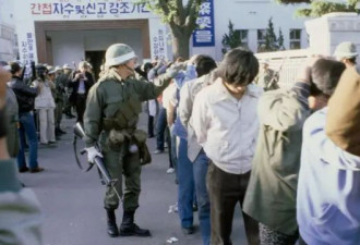 韩国星巴克争议后，将停业半天安排员工上历史课