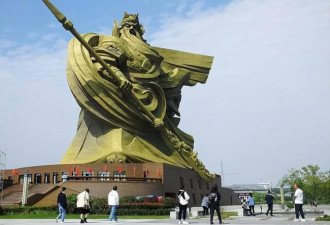 全球最严重错误工程 建成后一笔烂账 2个在中国