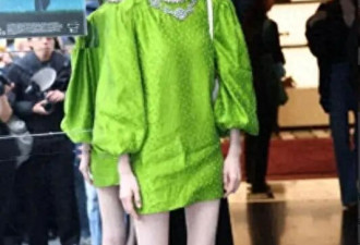看37岁梁洛施生图，大背头、皮贴骨，才知内娱白幼瘦审美有多低级