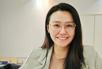 恭喜！TVB知名女星转行从政月入7万,获环球夫人奖