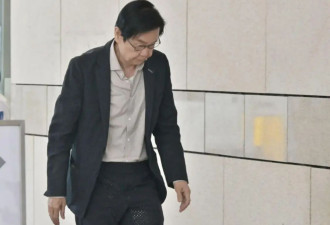 80岁演员黄百鸣，今日入狱服刑......