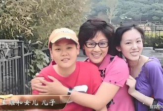 65岁王姬不敢退休：你以为她住豪宅、做医美，其实她在美国拿绳拴着33岁儿子走路