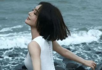 6种“零负担”神仙裙装，穿出灵魂的高阶留白