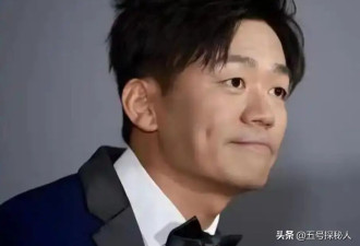 与马蓉离婚9年后，42岁王宝强宣布喜讯，原来他和贾玲是同类人