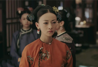 88岁老皇帝娶13岁少女,洞房夜女孩的反应,看哭...