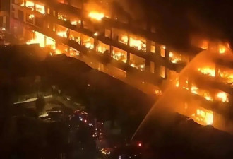 郑州一车业广场火灾致2人死亡：2013年发生过大火