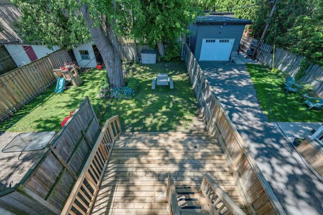 1292 Woodbine Avenue Toronto