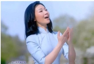 她被誉为军中花仙子，曾上过15次春晚，男友患癌离世，如今咋样了