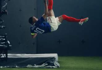 世界杯品牌大战：Nike对决Adidas