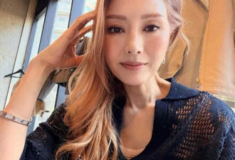 东亚银行儿媳办庆生会，李嘉欣现身金发抢镜