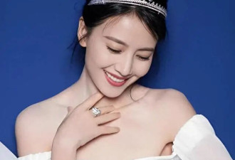46岁高圆圆首次穿豹纹，年近50岁的她为何依然那么优雅美丽？