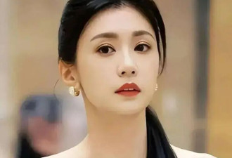 “最美赵敏”把一手烂牌打成王炸，10年前被前夫羞辱，如今竟成了人生赢家