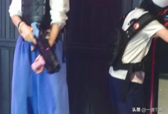baby带儿子玩真人CS，本人比想象的还瘦，脚踝比9岁儿子的还要细