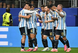 世界杯：提前出线！阿根廷2-0奥地利 梅西再造神话