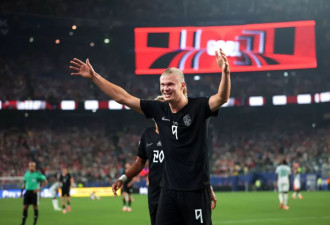 世界杯：挪威3-2塞内加尔两连胜出线！哈兰德2场4球
