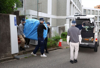 公寓惊见"冰柜藏尸"!肢解装进塑胶袋,停电恶臭