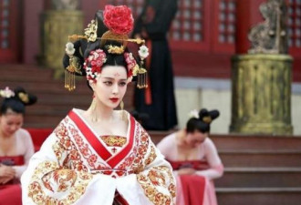 李世民驾崩前问了一句话，武则天“8字回答”救了自己