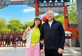 迟重瑞“新恋情”反转！挽手的是8年助理不是新欢
