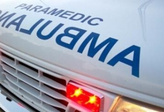北约克Yonge街大型商场自动扶梯上突发事故，一名男子死亡