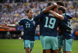 世界杯：厄瓜多尔爆冷2-1逆转德国第3出线