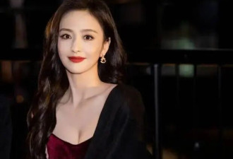42岁佟丽娅自从离婚之后，首次大胆突破自我，首次尝试性感热辣风