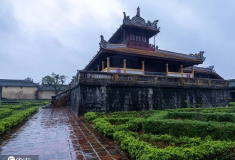 雨中的越南顺化皇城：世界文化遗产的独特视角