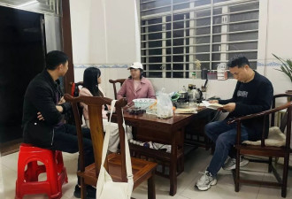 擦亮高楼的清洁女工，也在擦亮被忽视的人生
