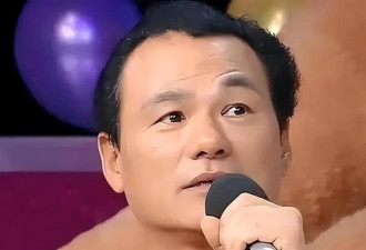 曾是上海顶流歌手 娶小27岁朋友女儿为妻 现在63岁已是歌厅老板