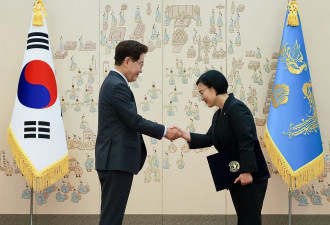 韩国迎来史上第二位女总理，韩媒：此次人选意...
