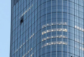 “中国尊”出事小飞机 差点撞上民航客机？