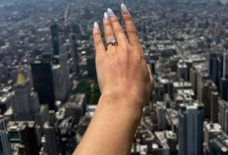 网红情侣偷偷登顶帝国大厦，晒鸽子蛋求婚钻戒