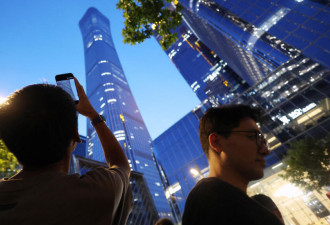 小飞机撞“中国尊”：北京承认不是意外