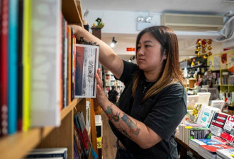 港警逮书店老板 香港还剩多少自由？
