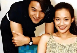 20年后你未嫁我未娶 就在一起？本以为是笑谈 却不曾想她做到了