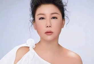 60岁蓝心湄:认了一堆干儿子和干女儿，却还孓然一身