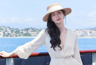 44岁宋慧乔最近度假真是美翻了，泳装照依旧清纯、长裙又变气场女王！
