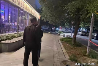 张兰带玥儿逛三里屯买衣服，身高快超过奶奶