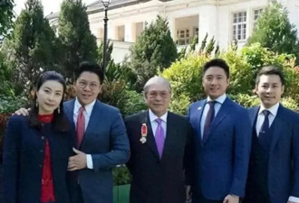 朱玲玲果然变脸,霍震霆回应大婚仅2天,俩细节暴露霍家处境