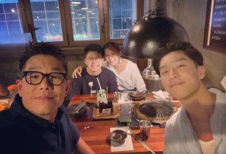 林晓峰与前妻出席儿子毕业礼，离婚6年关系良好，前妻称仍像家人