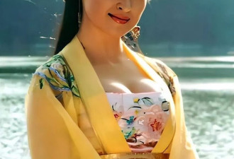 离开万梓良后，她嫁带娃富商，如今是顶级富家太太