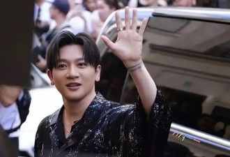 苏有朋给所有男星提了个醒:脸僵馒化不可怕,一股姨味才尴尬