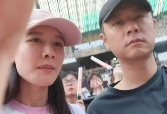 演员任重孙骁骁婚后首次同框出镜,素颜现身薛之谦演唱会
