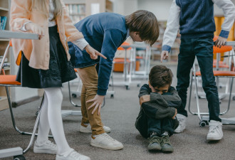 万锦华人妈妈收到警告信: 5岁儿子对同学说"你的手脏"遭举报!