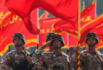 解放军亮“黑武器” 七七事变周年前掀联想