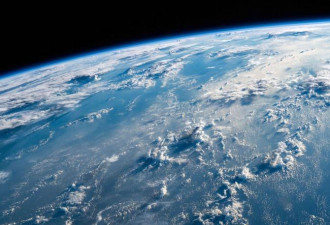 宇航员从太空看地球为啥会那么害怕